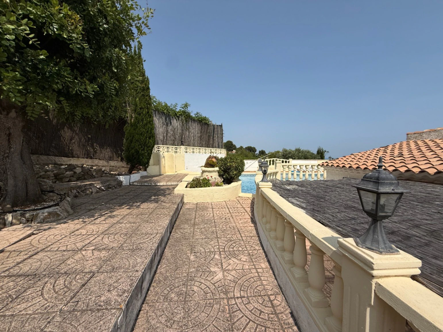 Encantadora villa en la zona del Montgó con vistas panorámicas al mar, al castillo y a la ciudad de Dénia
