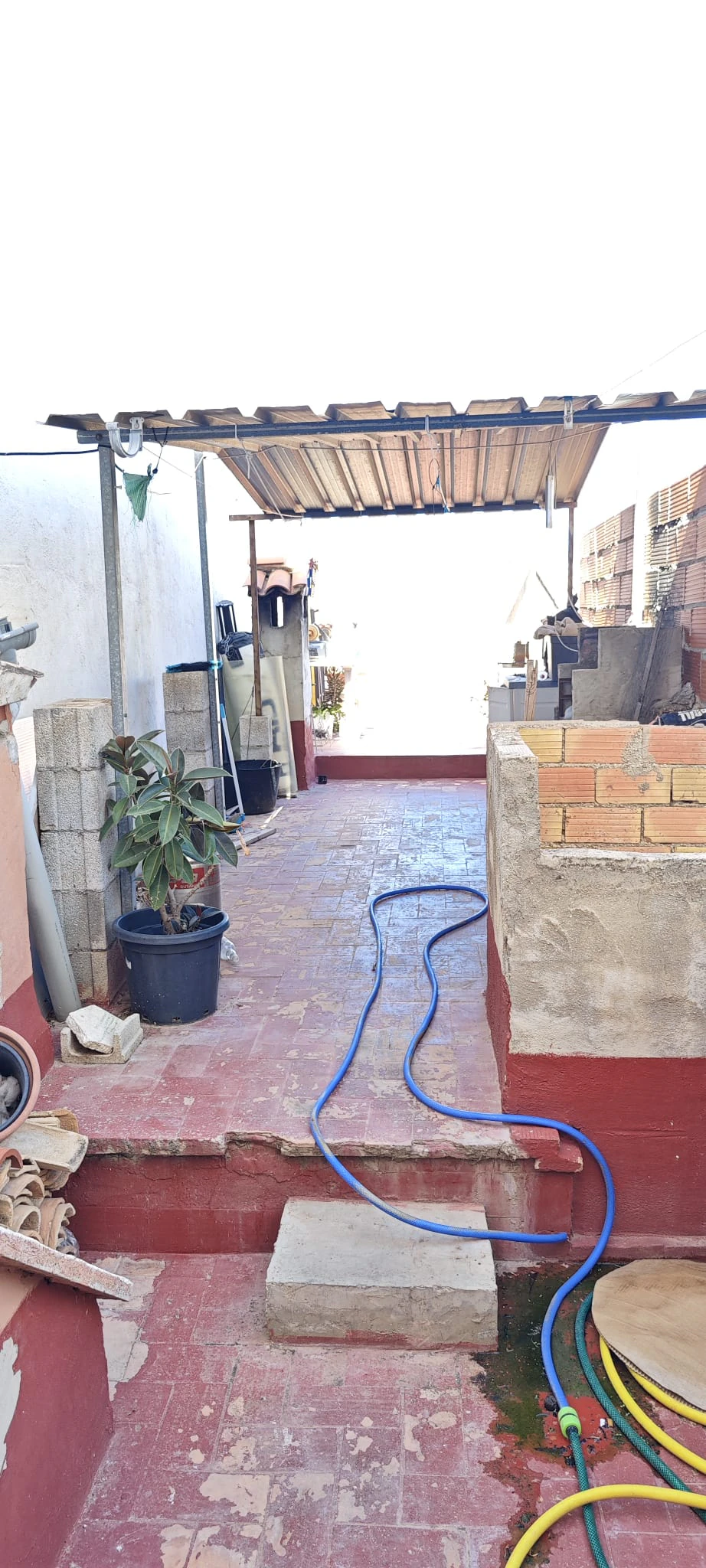 CASA DE PUEBLO EN VERGEL CENTRO