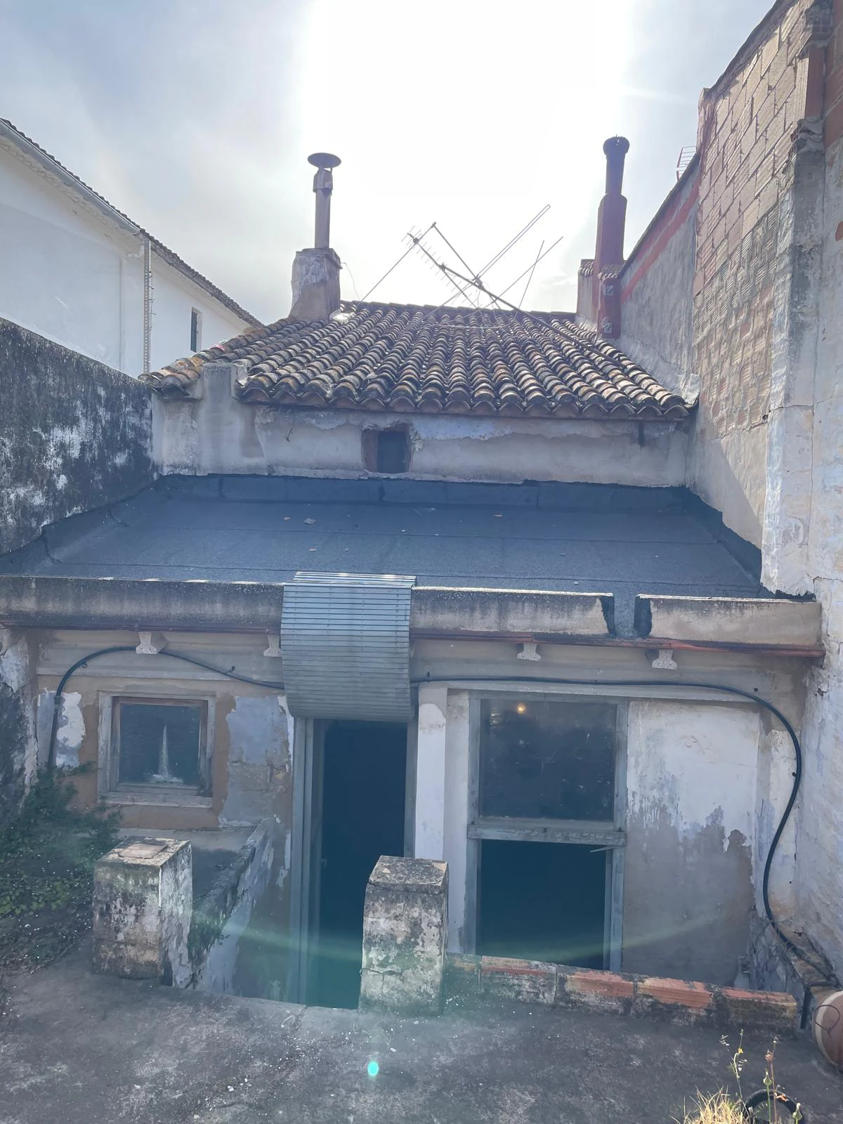 CASA DE PUEBLO DOS ALTURAS CON TERRAZA - CENTRICA ( 176m2 )