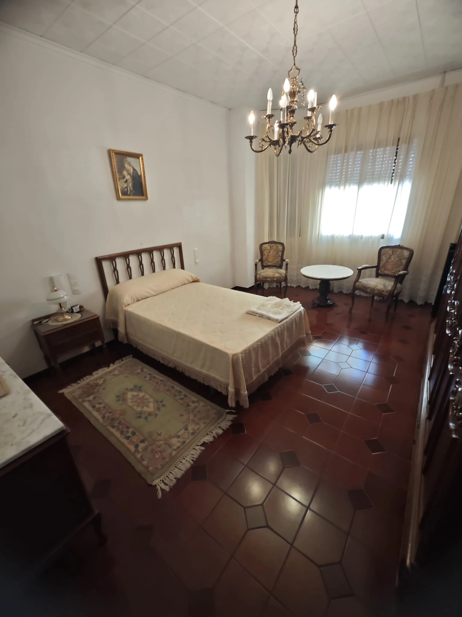 Amplia Casa con PATIO INTERIOR en Alquería de la Condesa