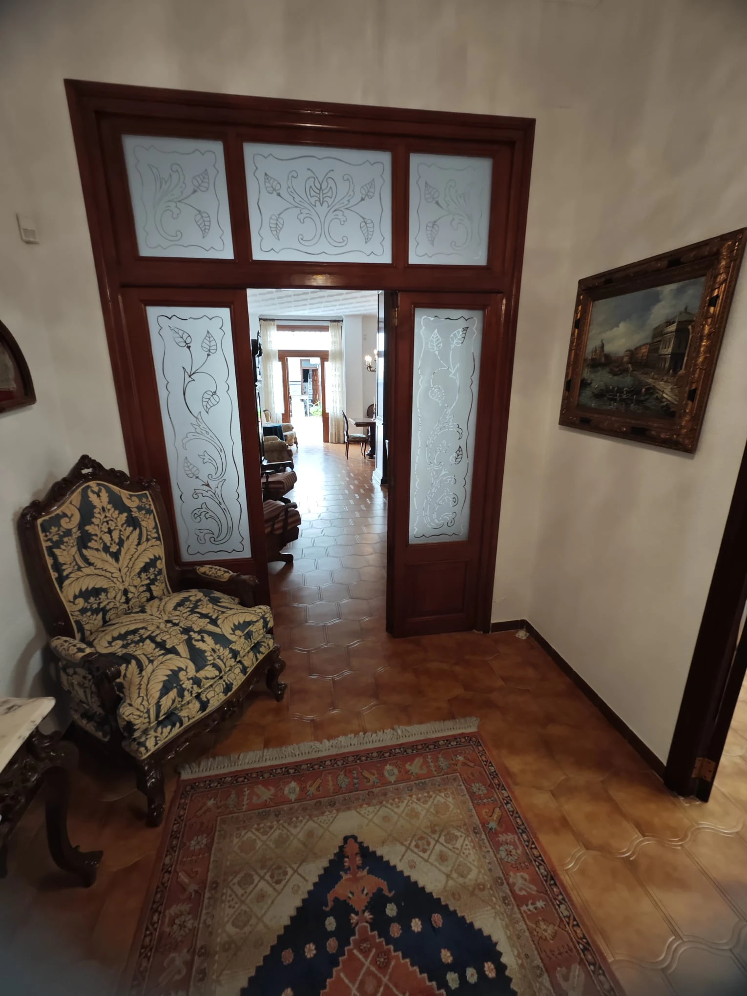 Amplia Casa con PATIO INTERIOR en Alquería de la Condesa