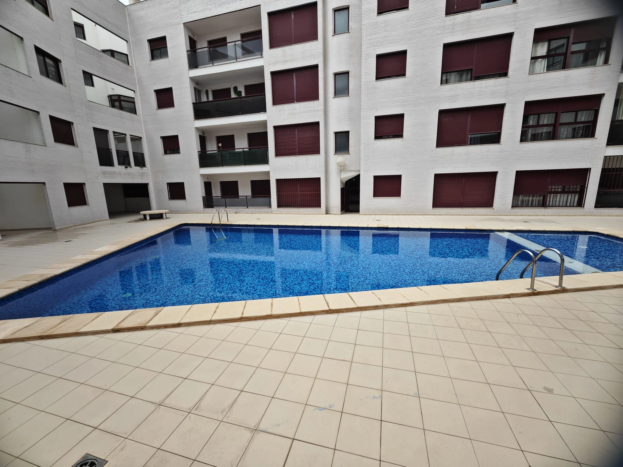 Se vende piso de 100m2 en el Real de Gandía con Garaje y Piscina