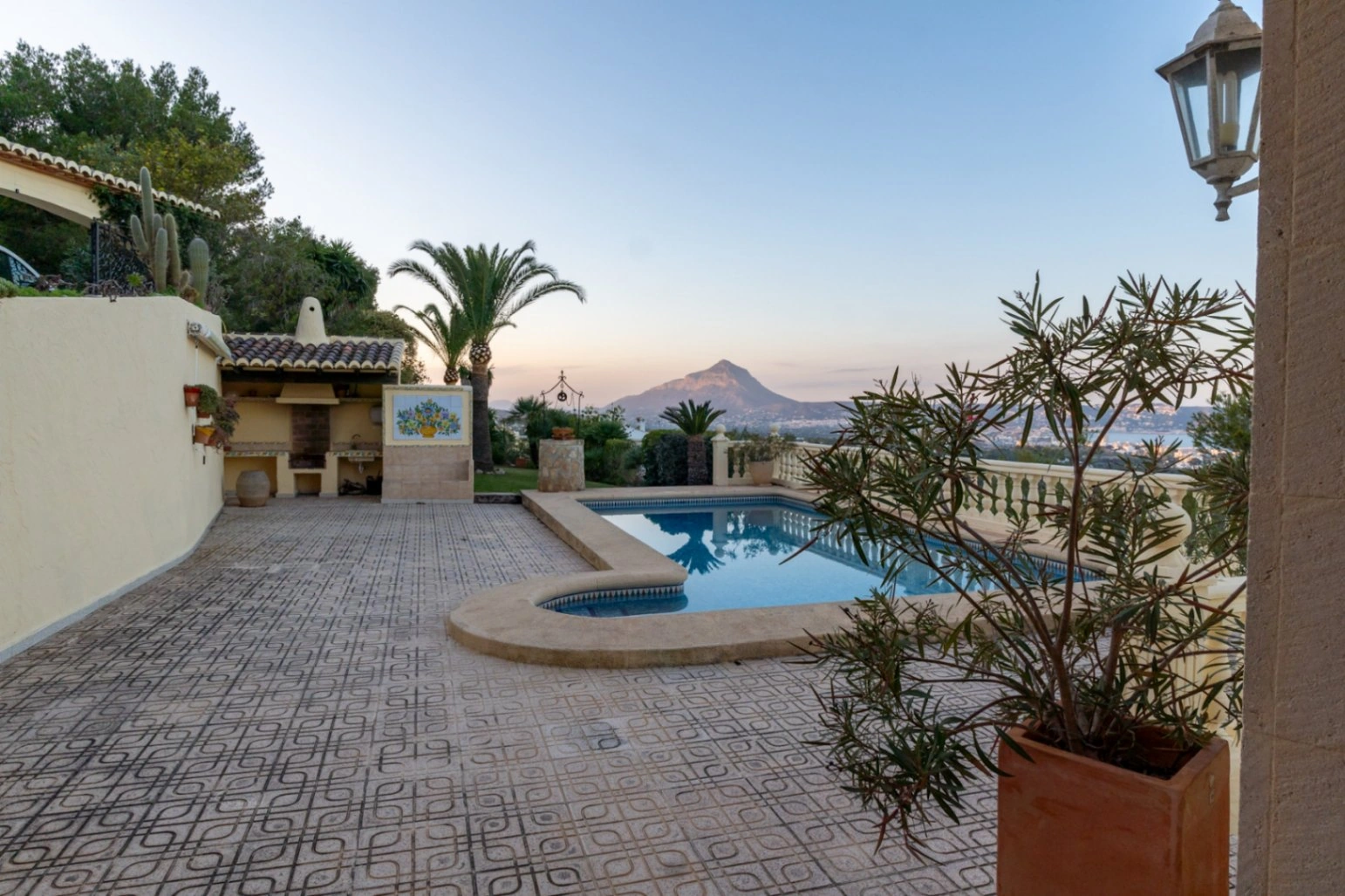 Villa a la venta con impresionantes vistas al mar