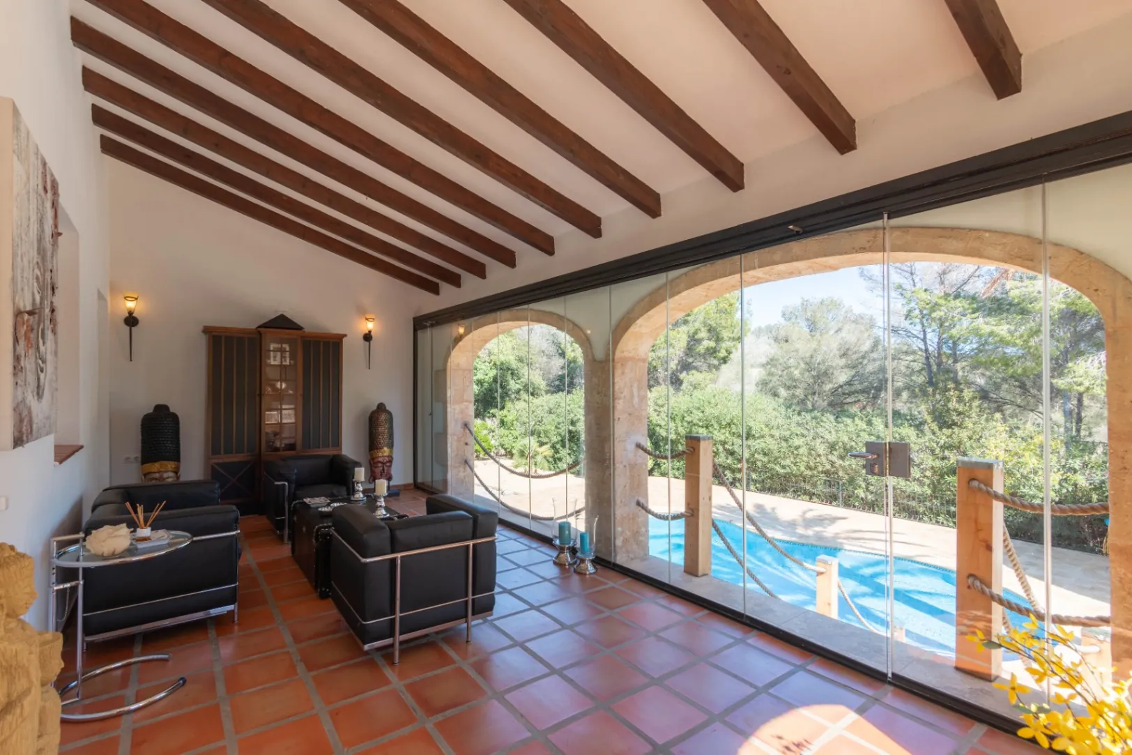 Elegante Chalet en la Prestigiosa Urbanización La Lluca, Jávea