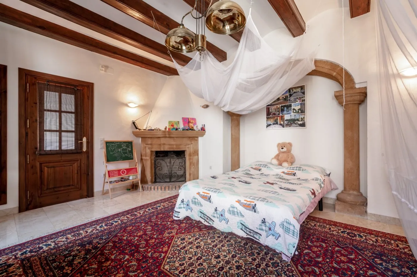 Large Villa with guest house in Jávea and plot 5.835m2