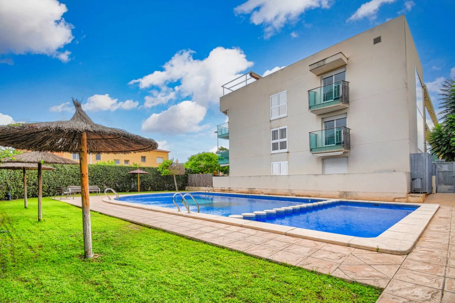 APARTAMENTO 3 DORMITORIOS EN VENTA EN JAVEA