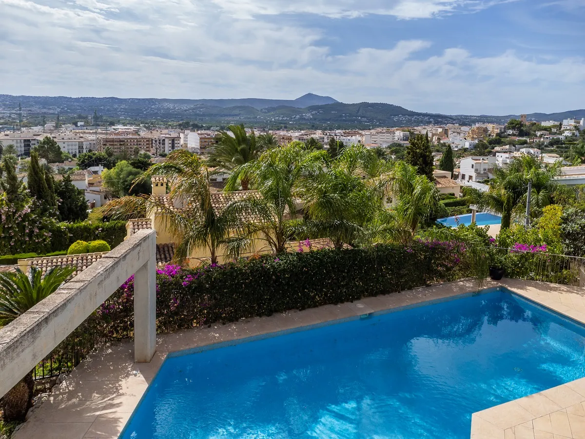 7 BEDROOM VILLA FOR SALE IN JAVEA-PUCHOL