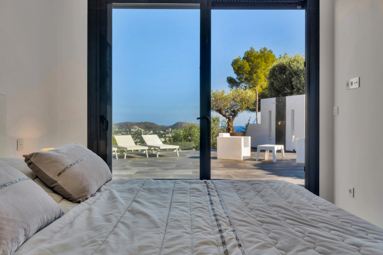 Indrukwekkende villa met panoramisch uitzicht op zee nabij Moraira