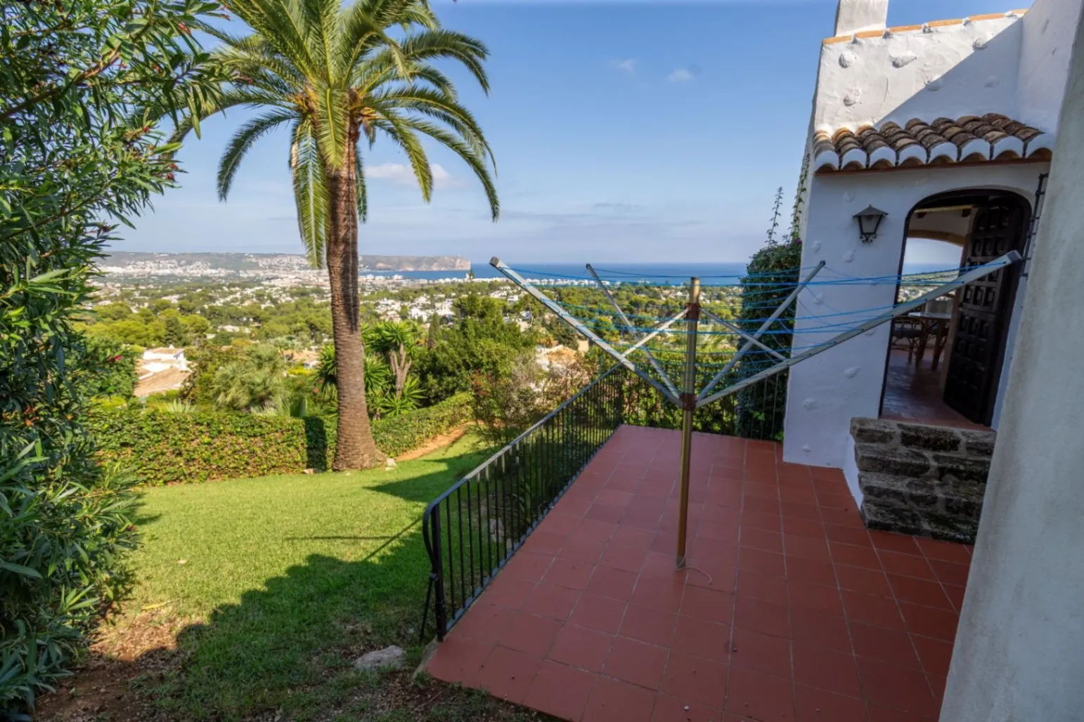 Exclusiva villa con vistas al mar y al Montgó en El Tosalet, Jávea