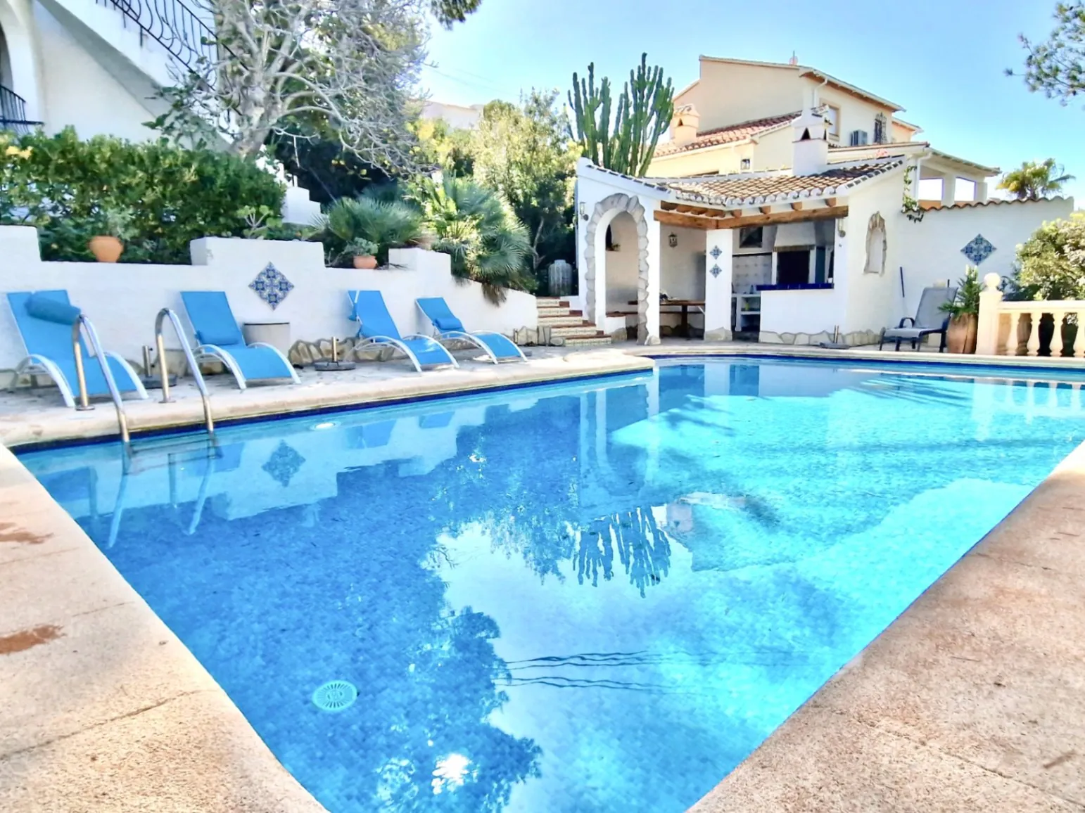 Venta. Chalet/Villa en Jávea