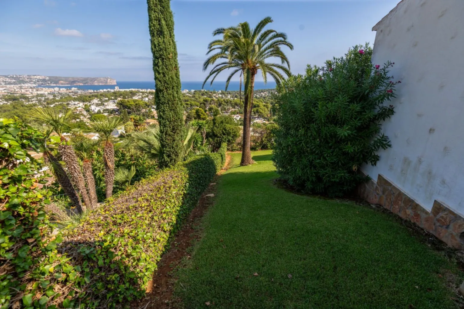 Exclusiva villa con vistas al mar y al Montgó en El Tosalet, Jávea