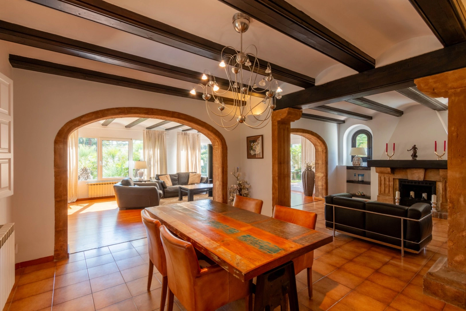 Elegante Chalet en la Prestigiosa Urbanización La Lluca, Jávea