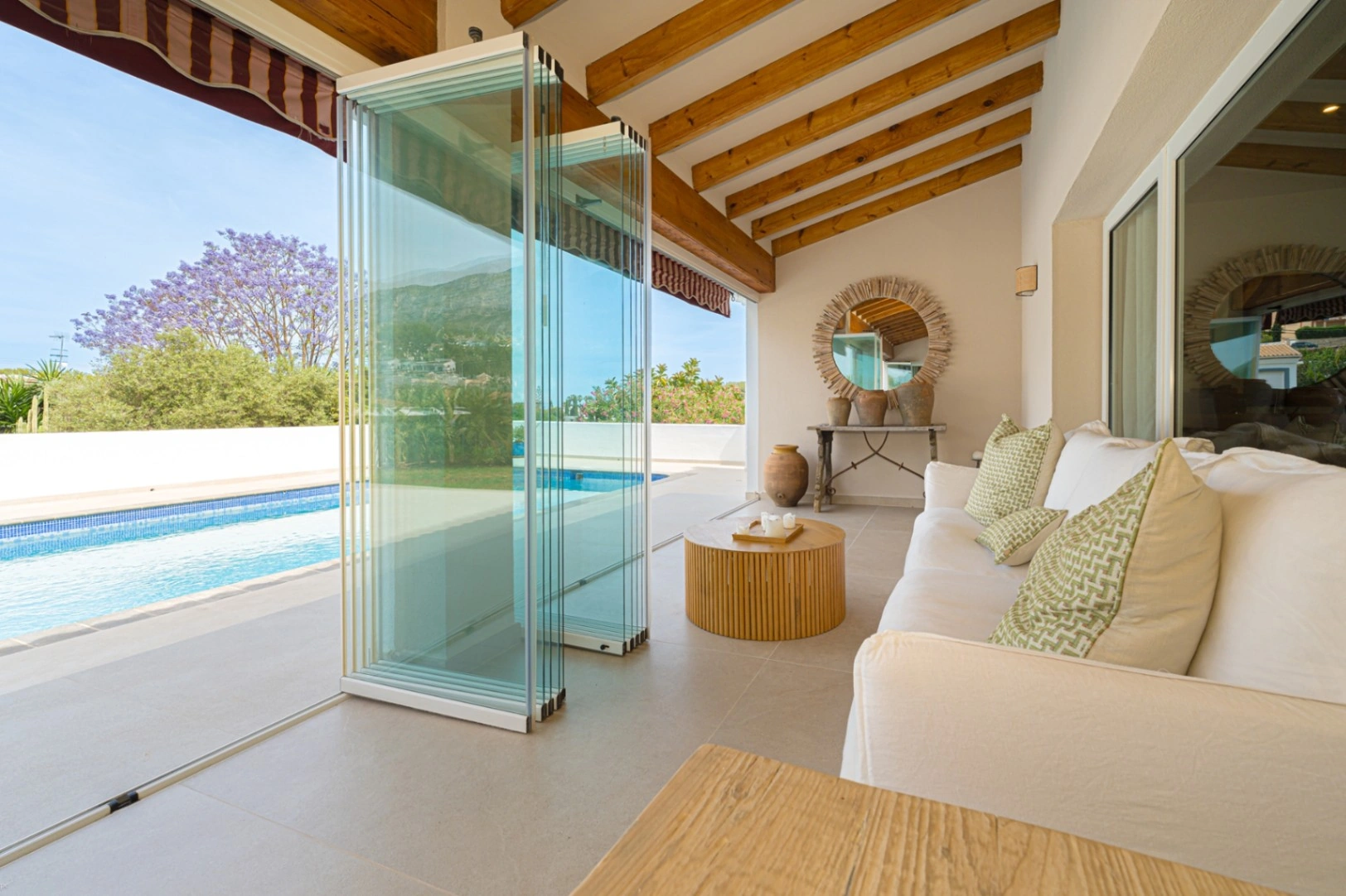 Venta. Chalet/Villa en Denia