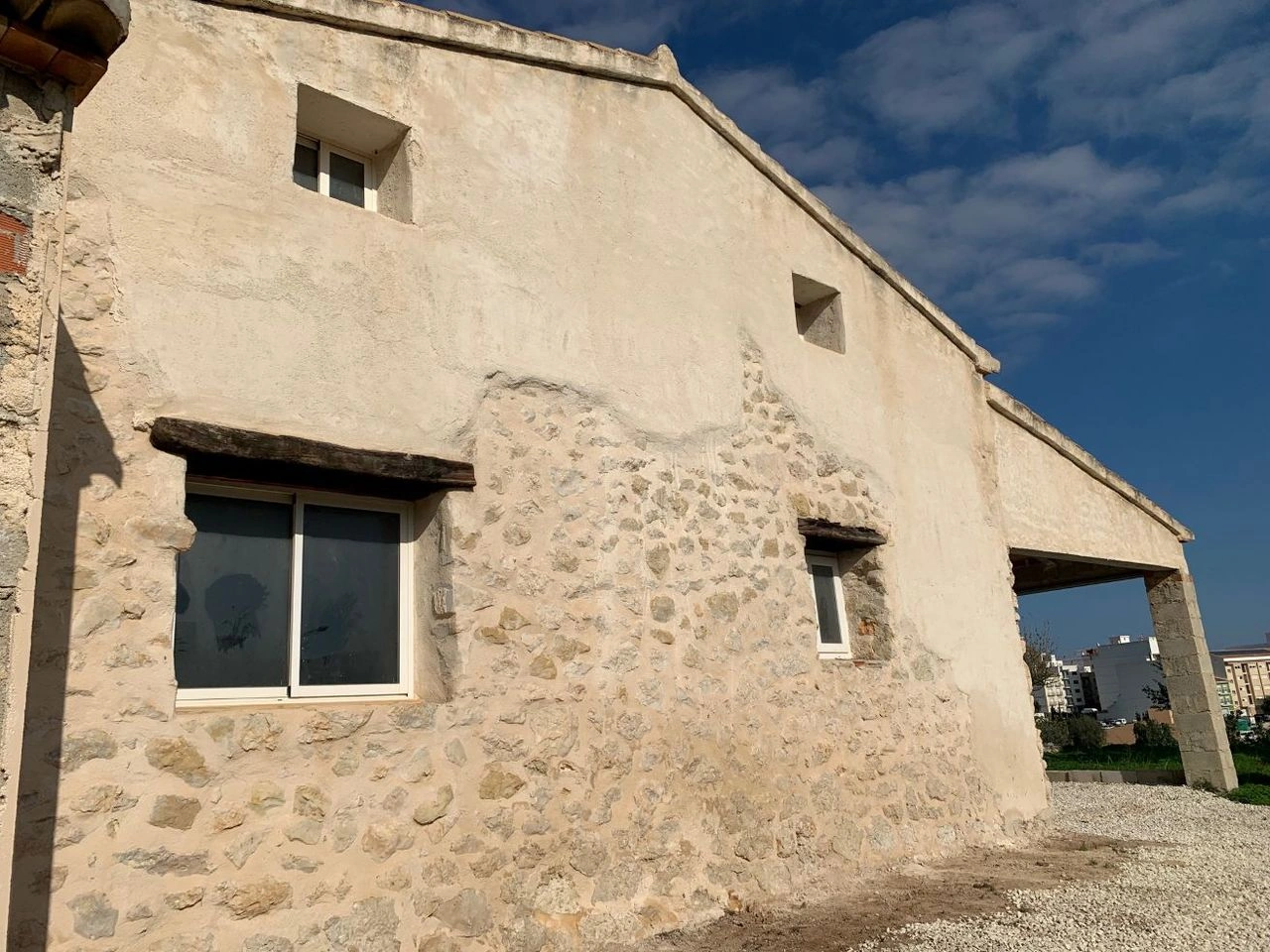 VILLA PARA TERMINAR A SU GUSTO EN VENTA EN GATA DE GORGOS