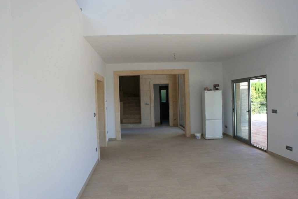 Chalet de 5 dormitorios con vistas al Montgó y al mar en Jávea