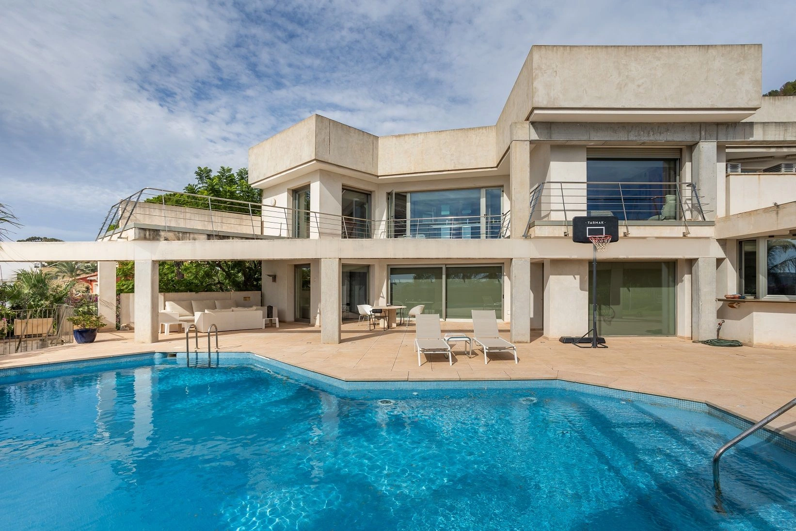 7 BEDROOM VILLA FOR SALE IN JAVEA-PUCHOL