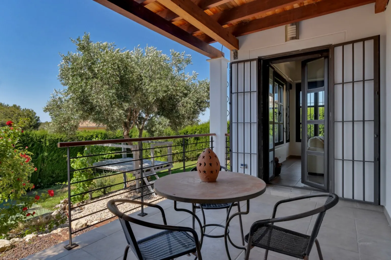 Impresionante Villa a la venta en Jávea, con piscina interior y exterior