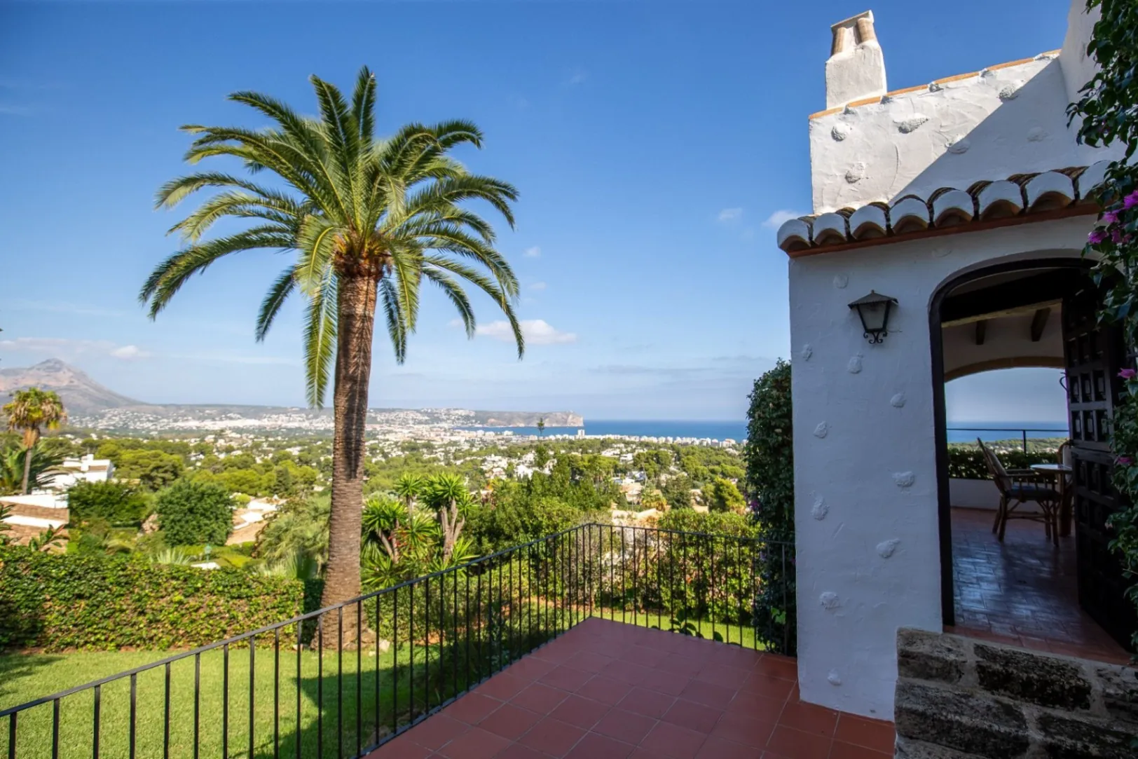 Exclusiva villa con vistas al mar y al Montgó en El Tosalet, Jávea