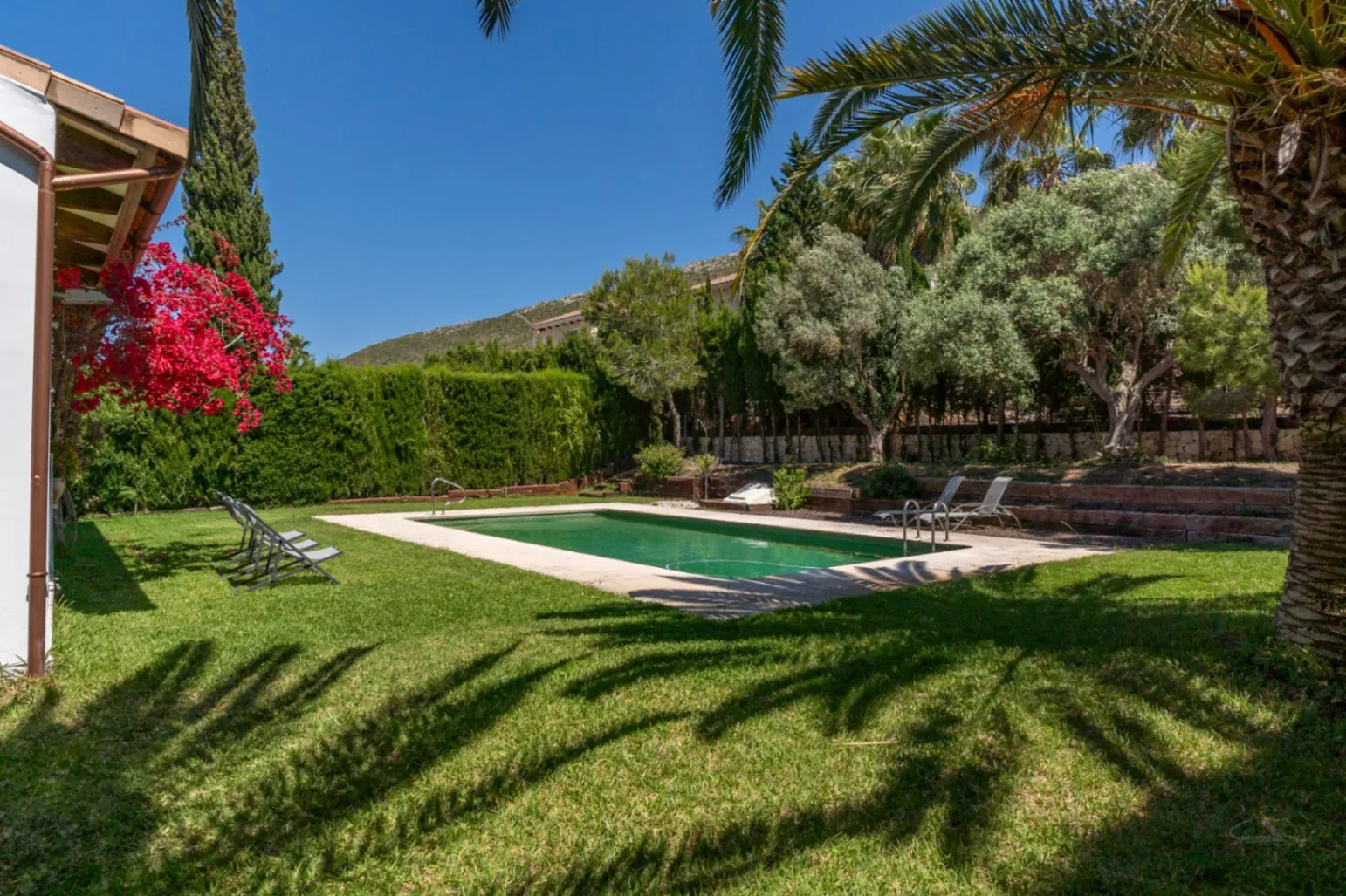 Impresionante Villa a la venta en Jávea, con piscina interior y exterior