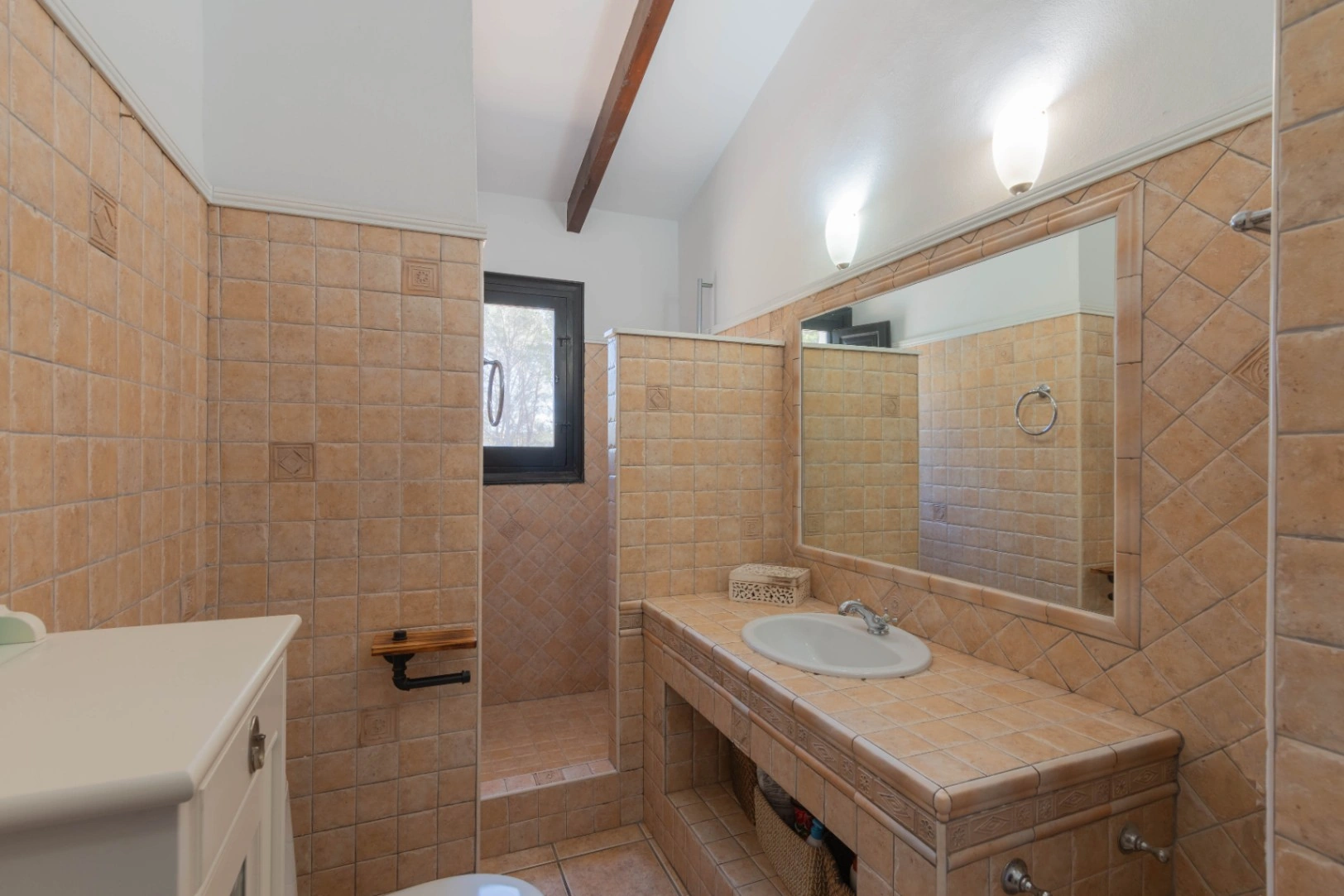 Elegante Chalet en la Prestigiosa Urbanización La Lluca, Jávea