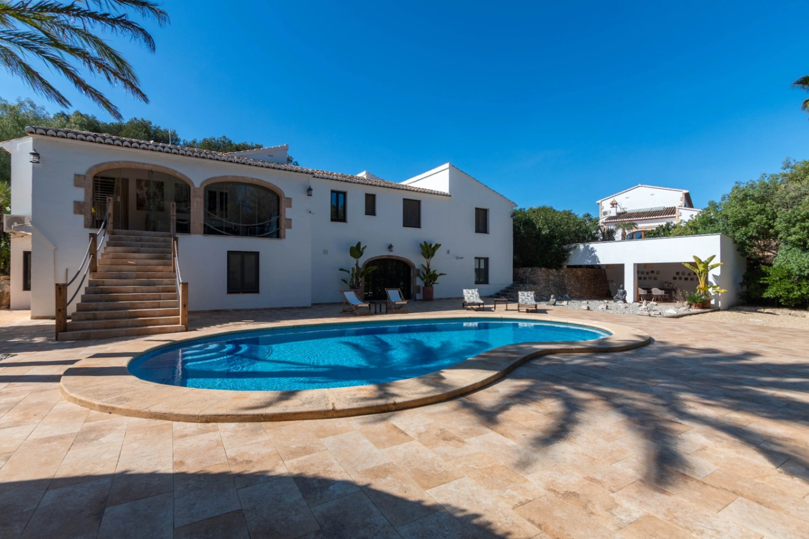 Elegante Chalet en la Prestigiosa Urbanización La Lluca, Jávea