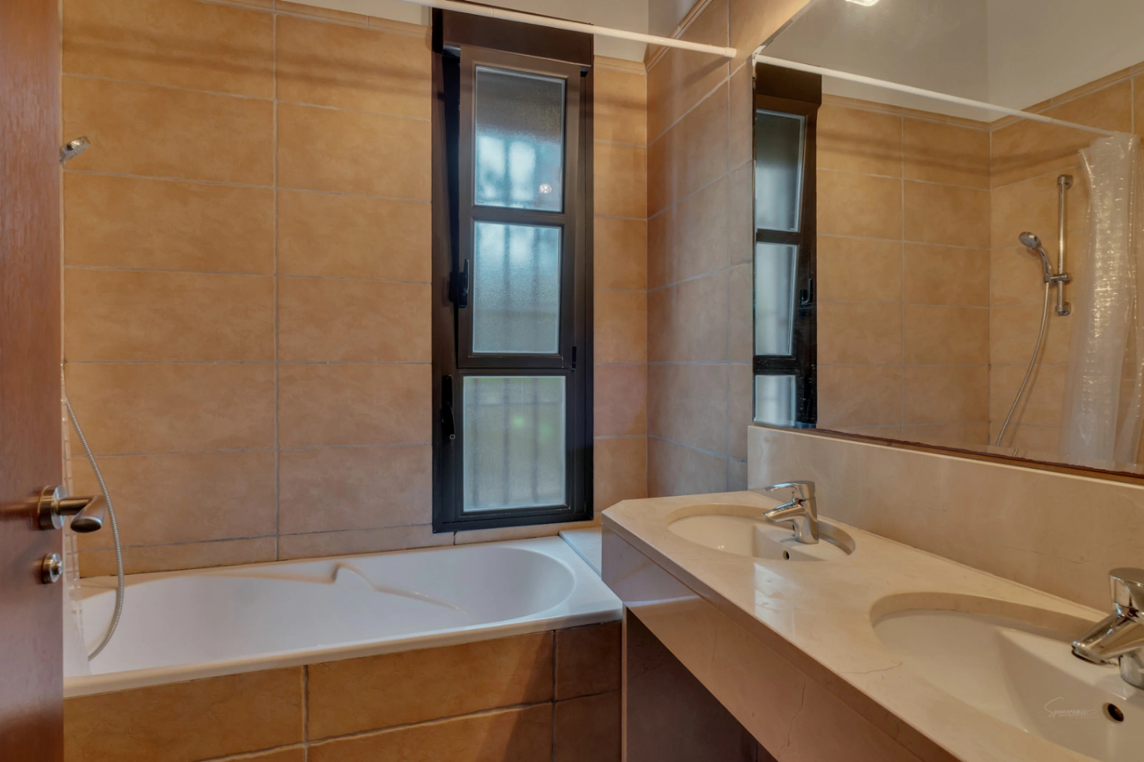 Impresionante Villa a la venta en Jávea, con piscina interior y exterior