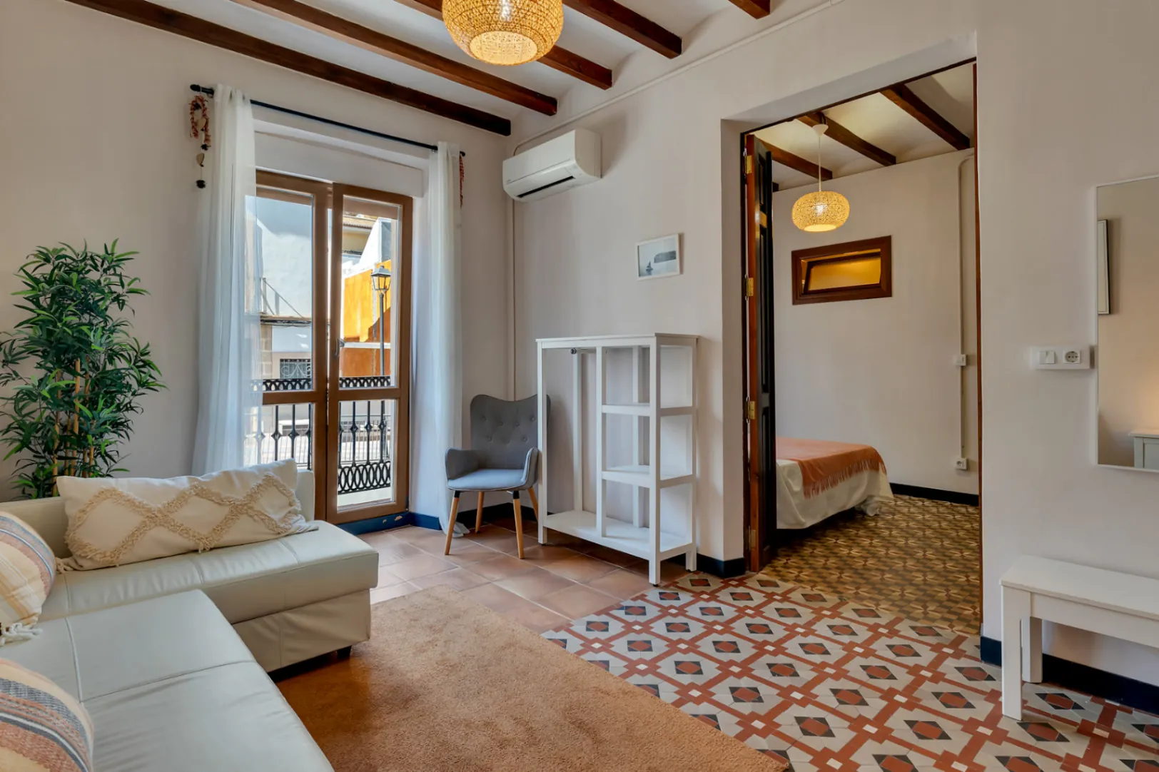 Schönes, komplett renoviertes Landhaus in der Altstadt von Jávea