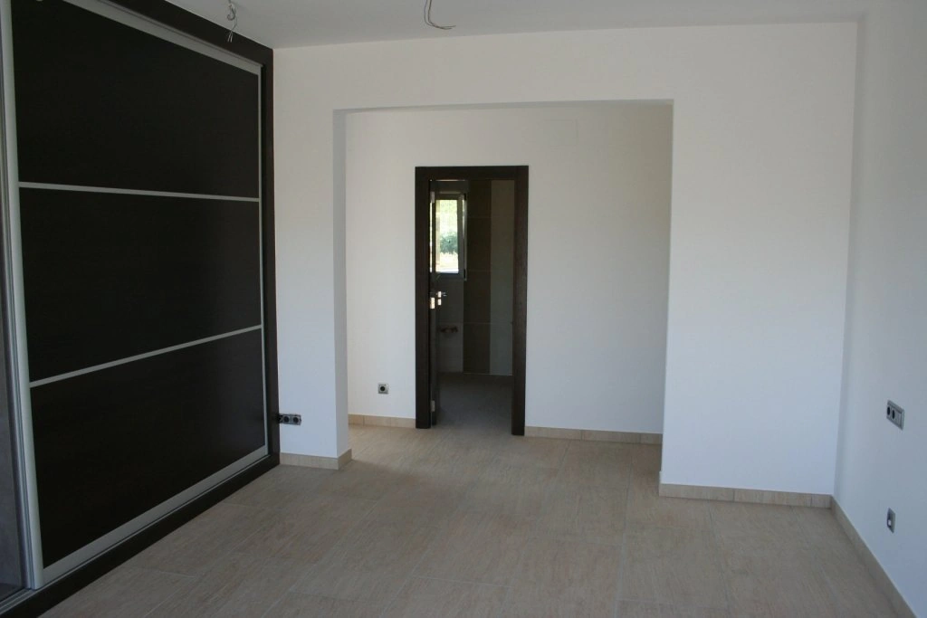 Chalet de 5 dormitorios con vistas al Montgó y al mar en Jávea