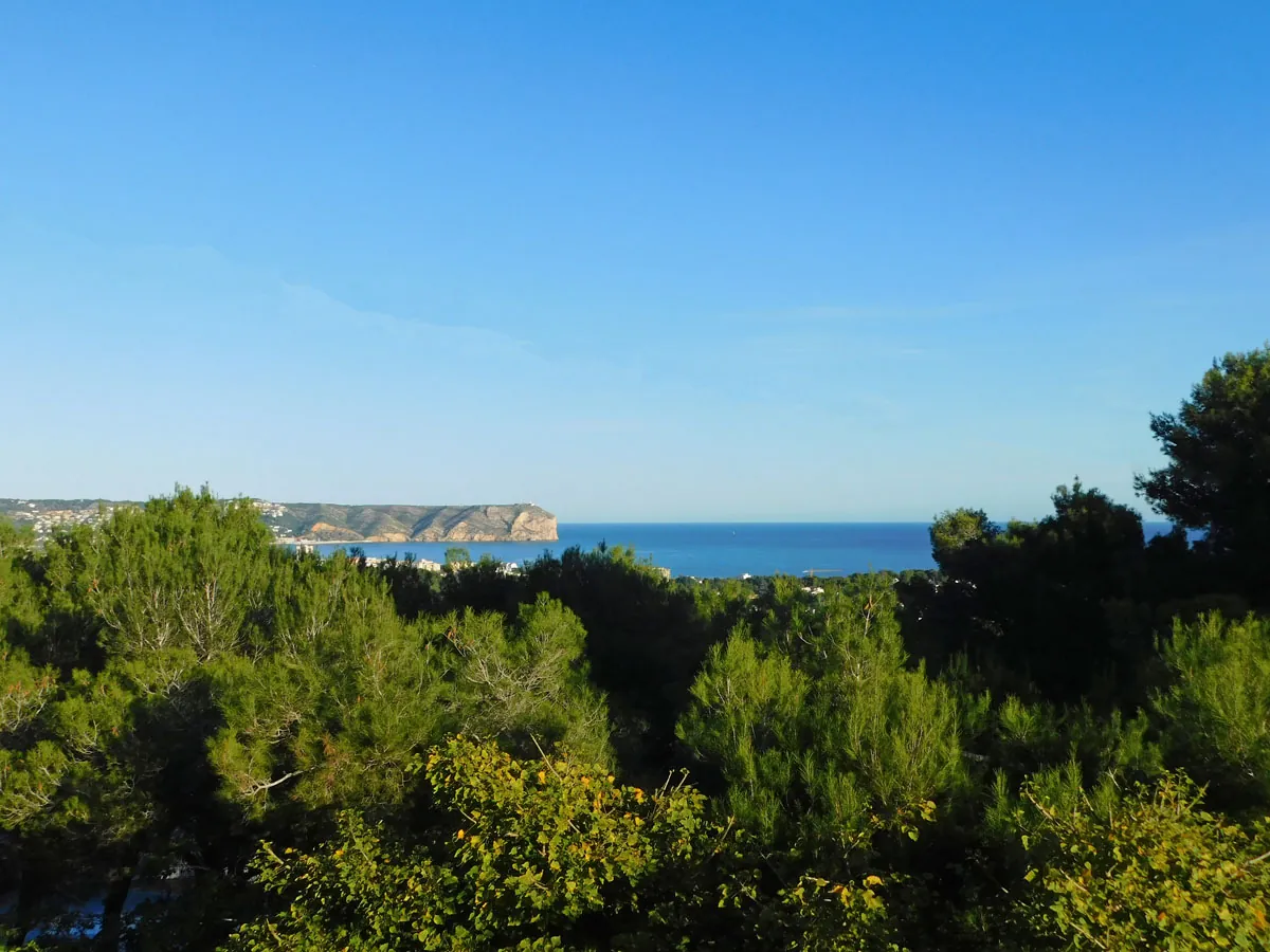 Villa cerca de la playa con vistas al mar en Jávea