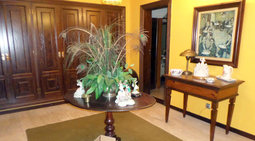 Villa for sale in Denia