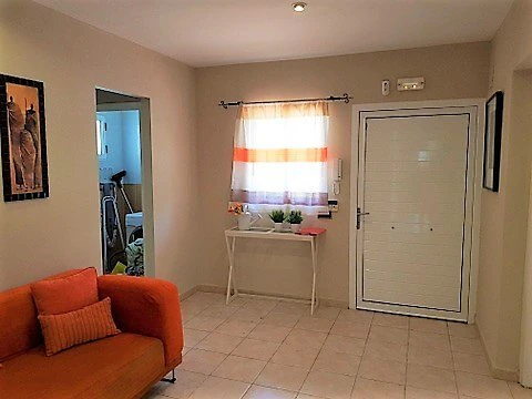 VILLA DE 4 DORMITORIOS EN ZONA MONTGO
