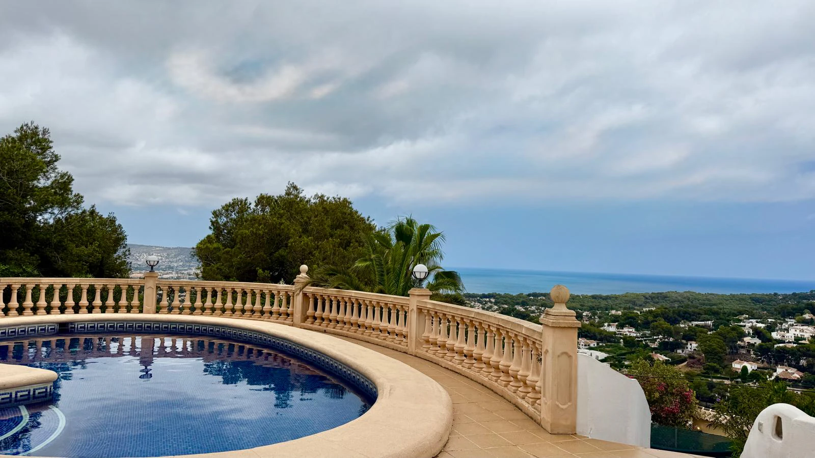 Villa на продажа в Jávea, Alicante