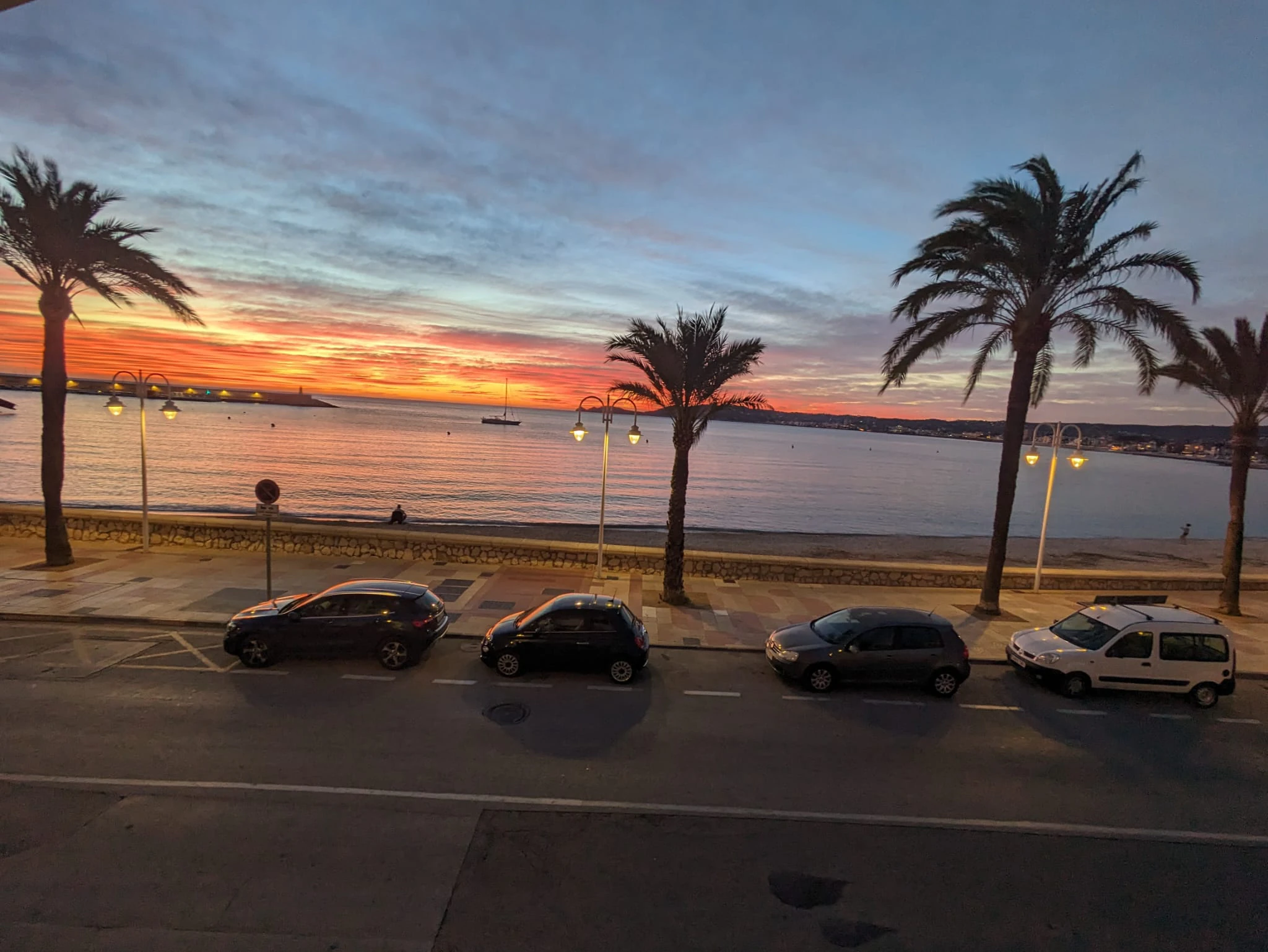 APARTAMENTO CON VISTA AL MAR EN EL PUERTO DE JAVEA COSTA BLANCA