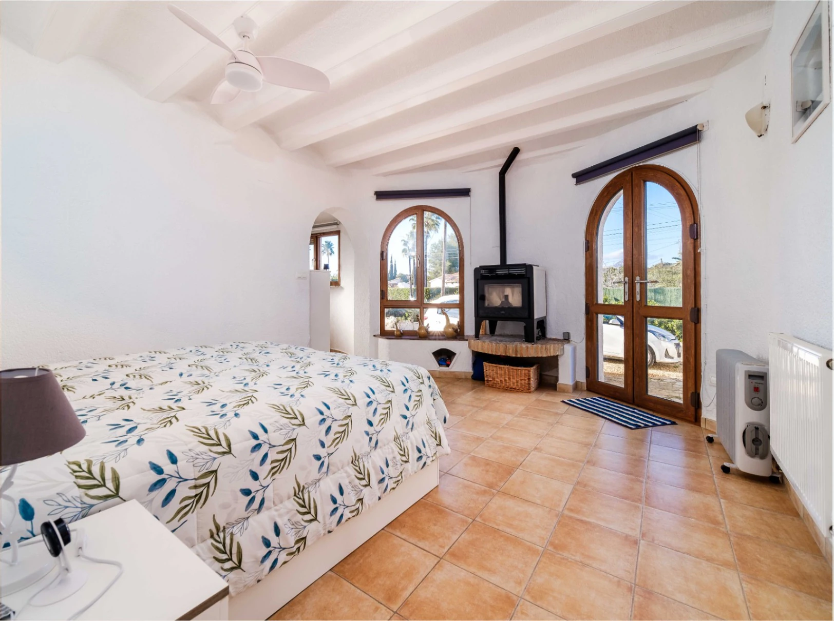 VILLA DE 4 DORMITORIOS EN VENTA EN JAVEA