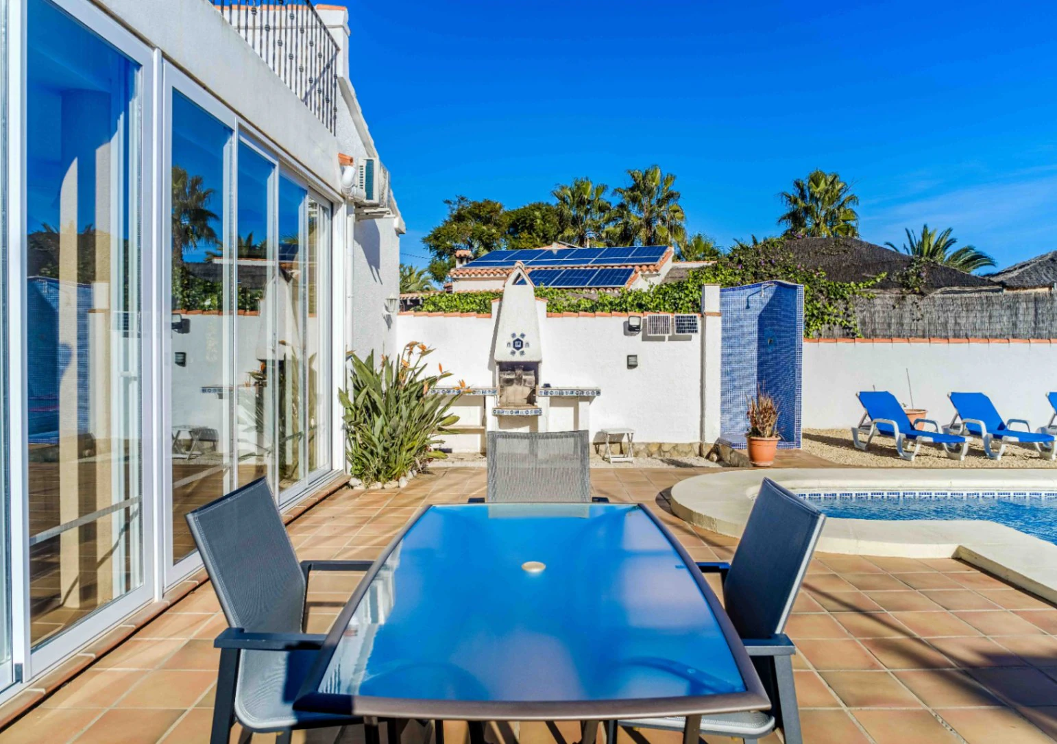 Chalet/Villa en venta con 4 dormitorios en Costa Nova, Jávea