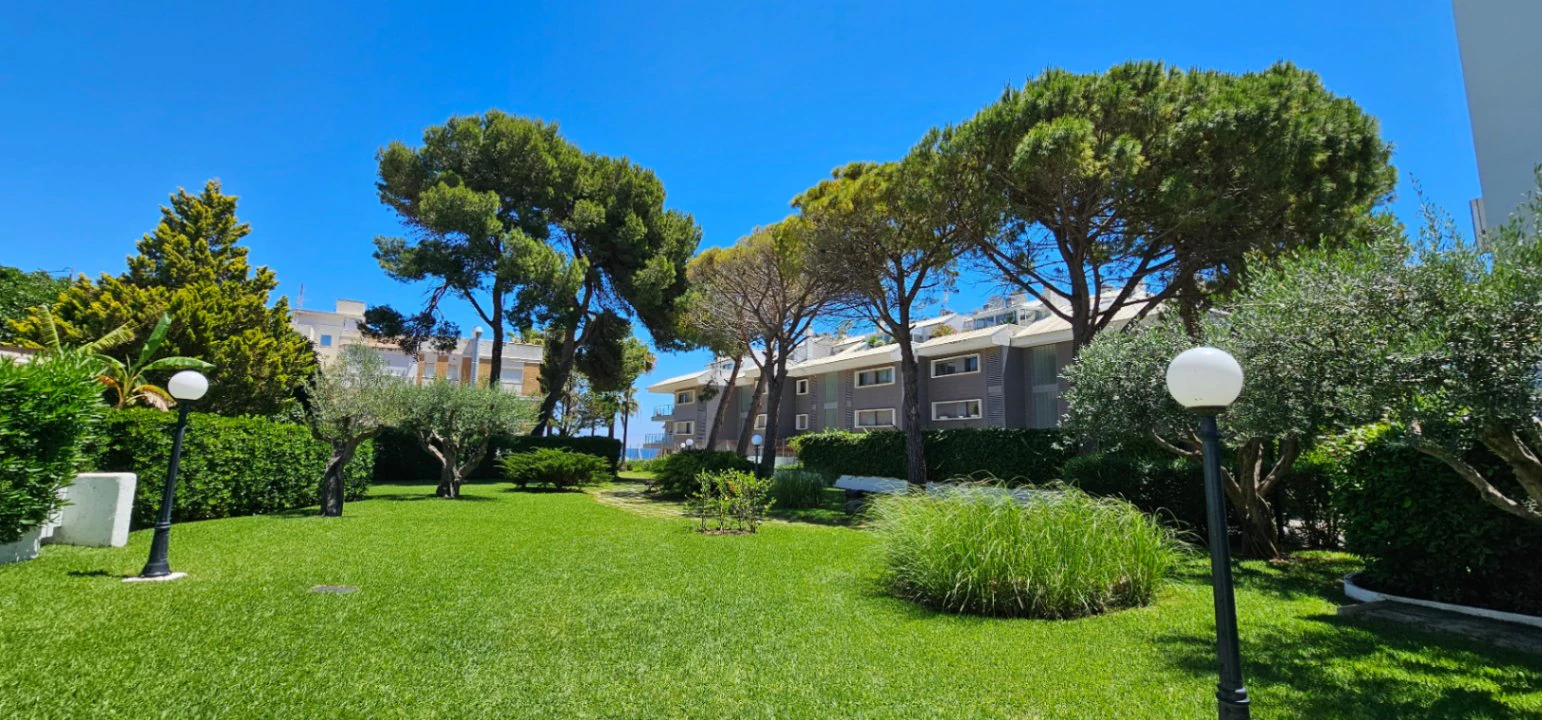 Apartamento en venta de 2 habitaciones en Jávea, Via Augusta