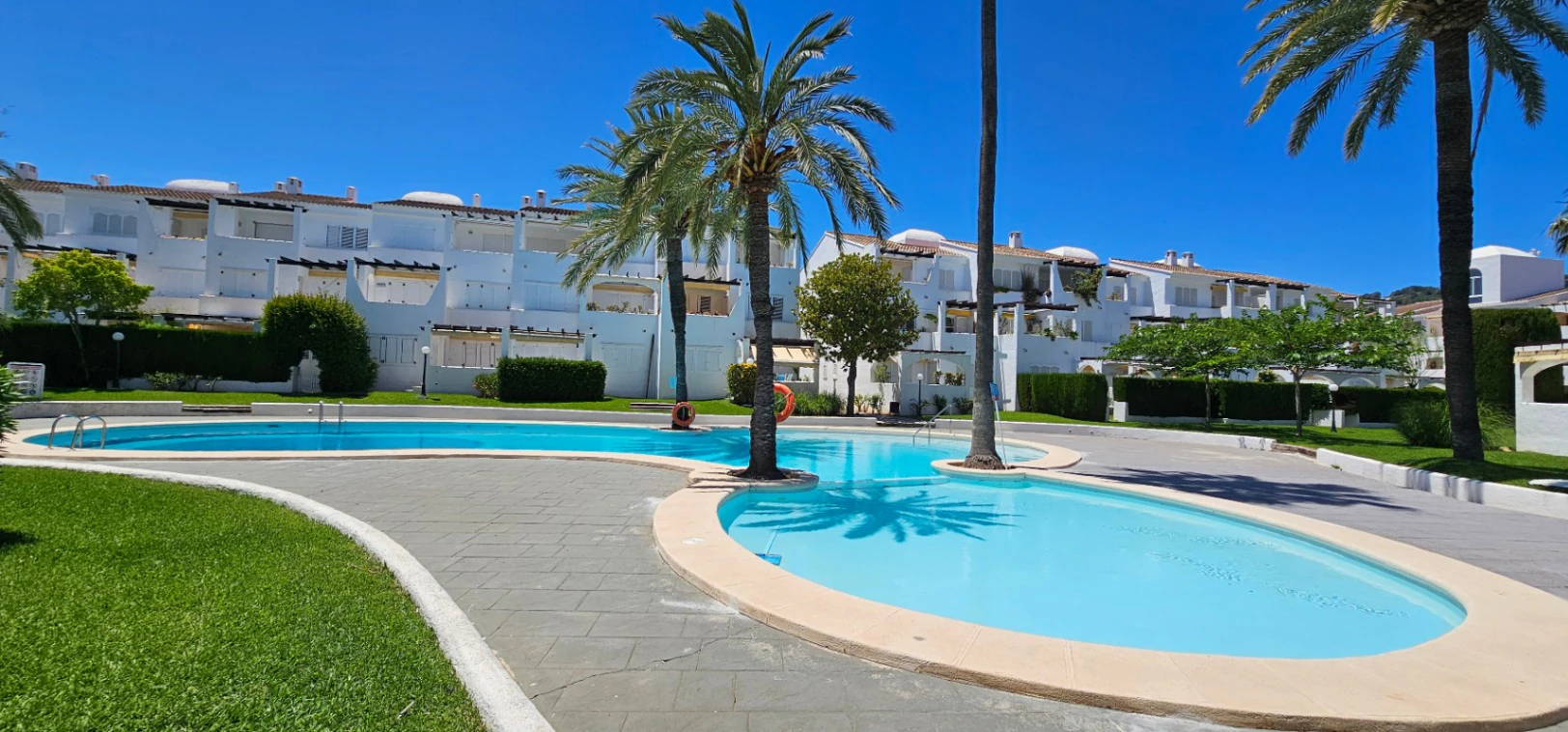 Apartamento en venta de 2 habitaciones en Jávea, Via Augusta