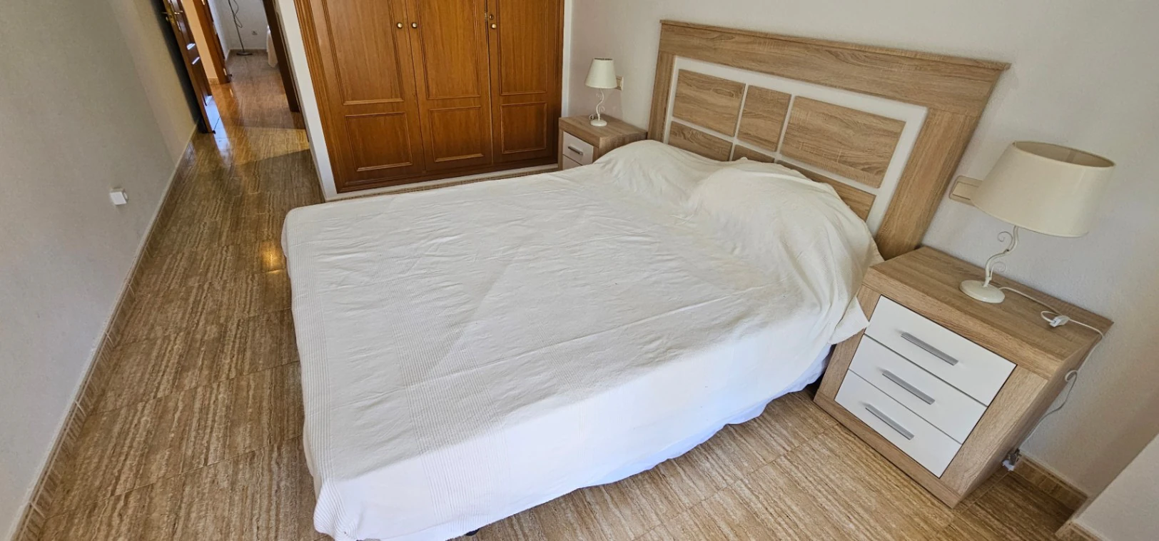 Alquiler anual 1.350€/ mes