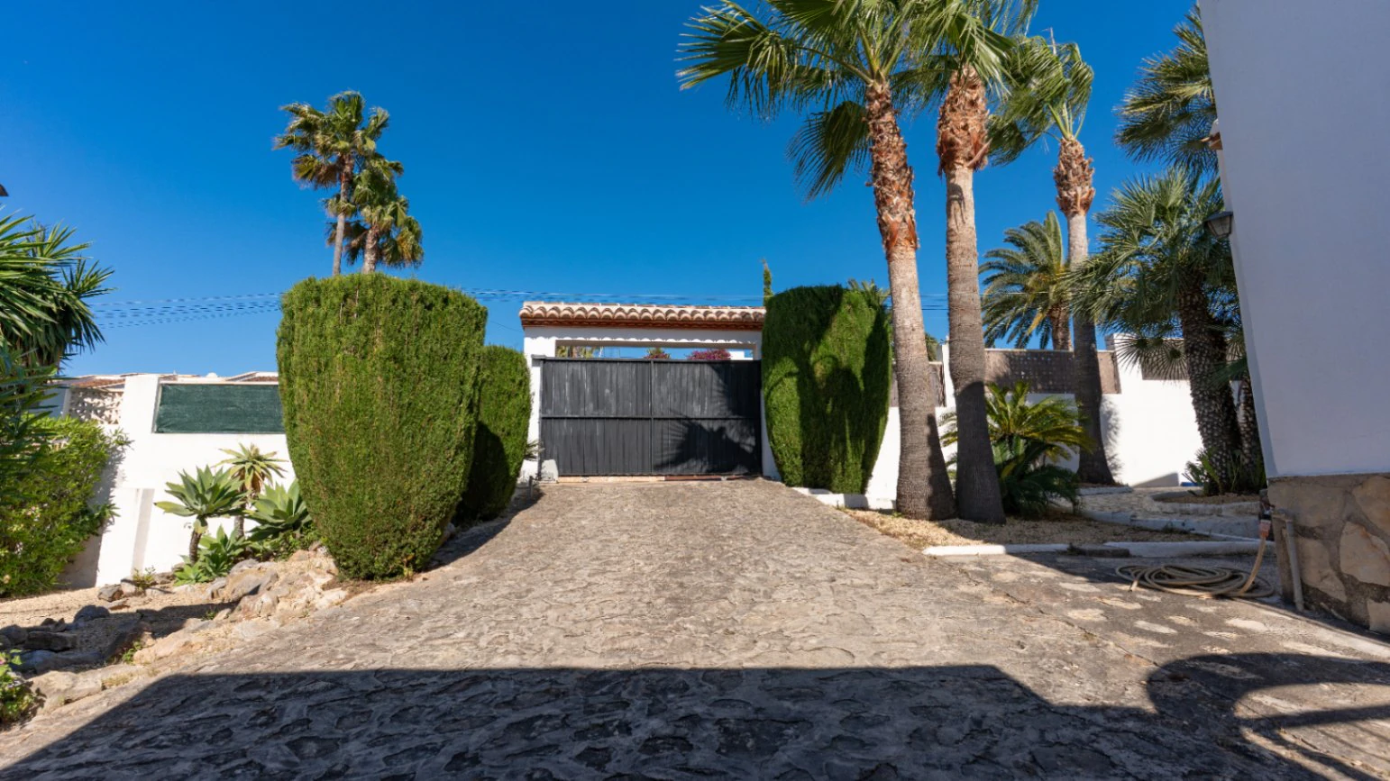 VILLA EN VENTA EN PINOSOL, JAVEA