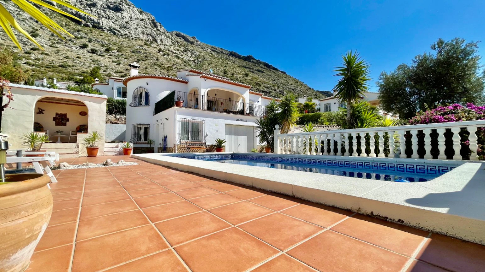 Villa te koop in Benigembla: Apart appartement