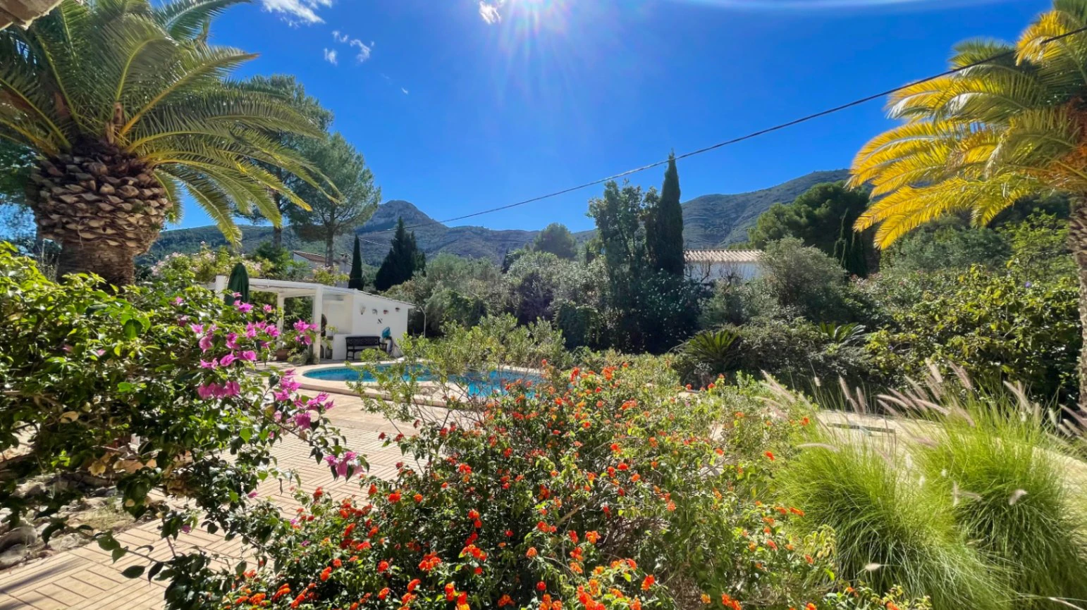 Villa for sale in Parcent: Charming, sought-after area