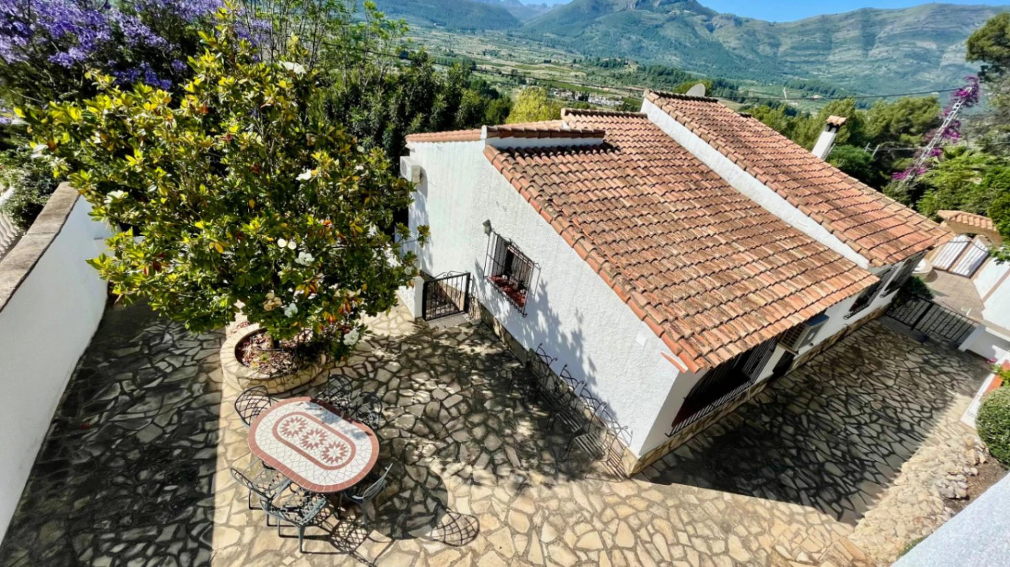 Villa te koop in Alcalali: Prachtig uitzicht op het zuiden