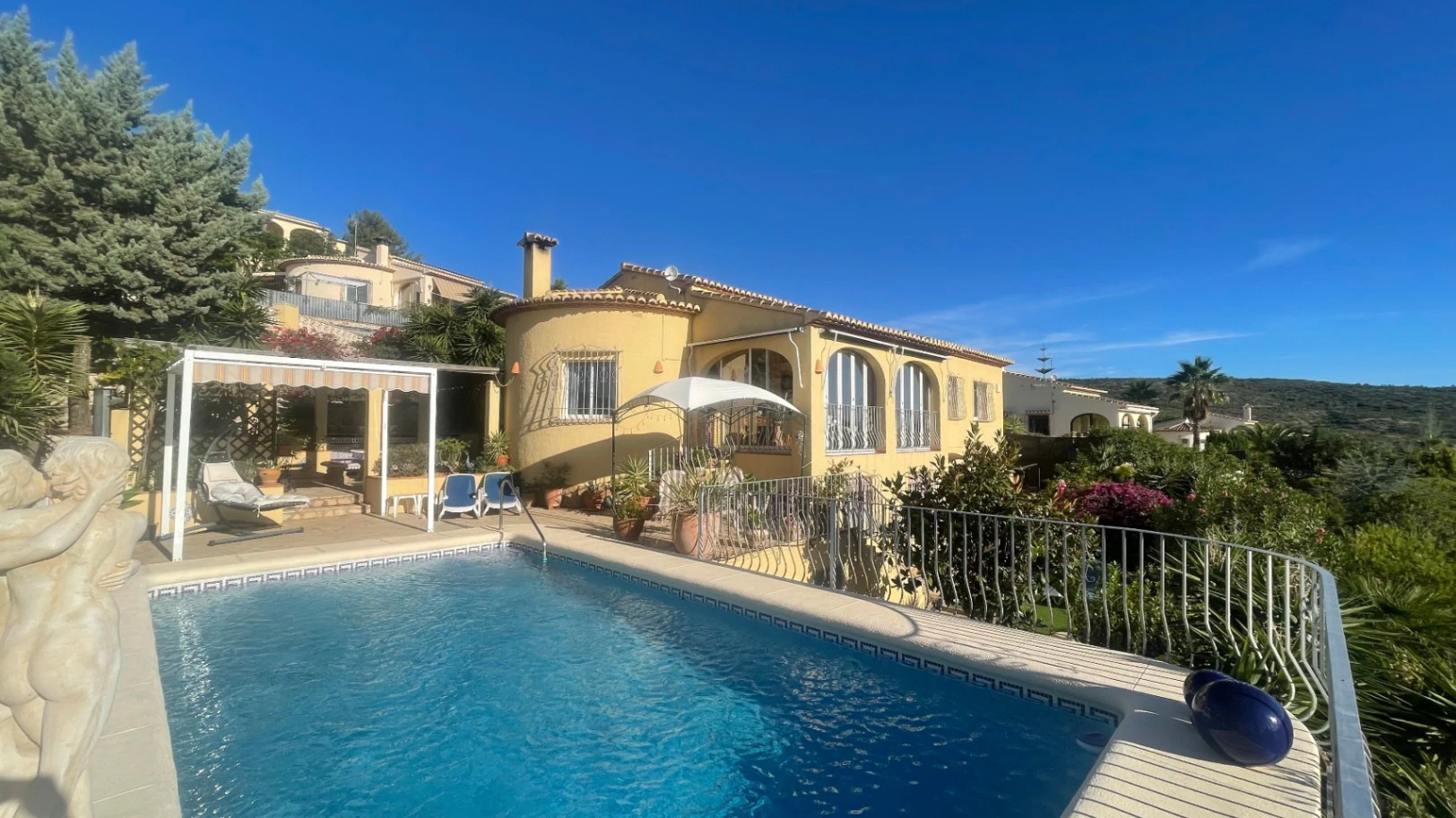Villa for sale in Alcalali: Stunning views