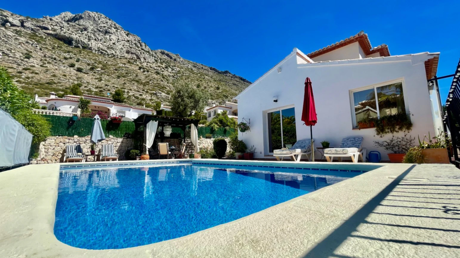 Villa te koop in Benigembla: Frontlinie met prachtig uitzicht