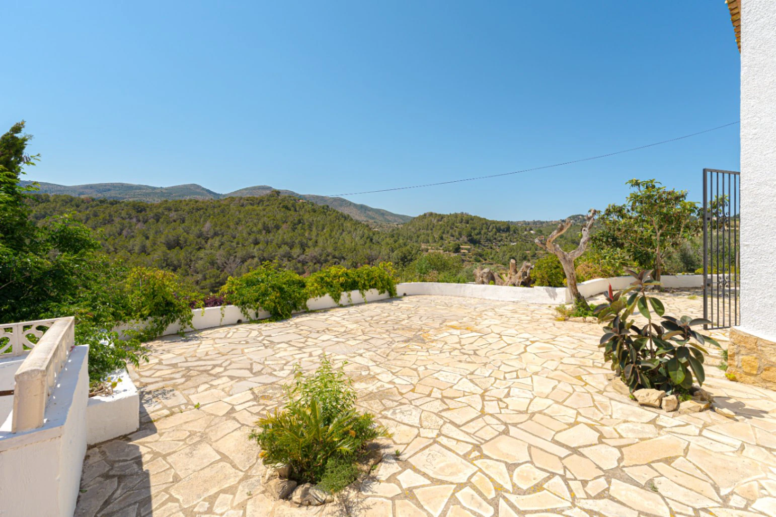 Villa for sale in Benissa: Stables and land