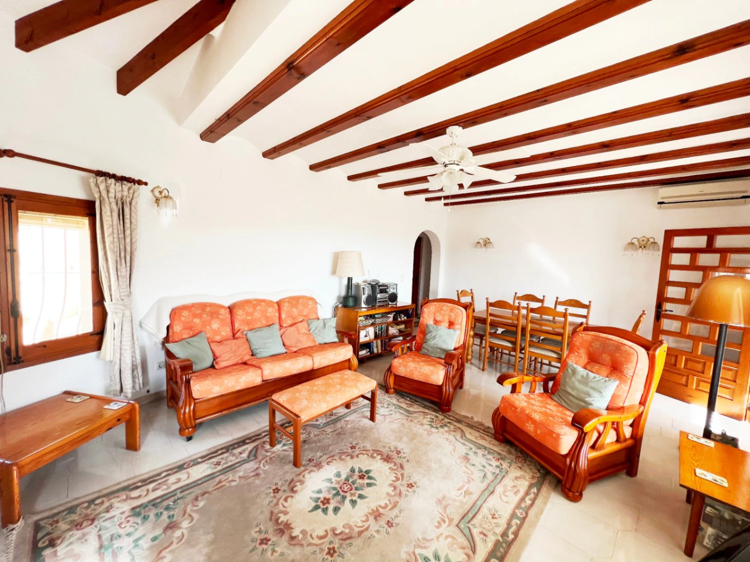 Villa te koop in Alcalali: Prachtig uitzicht op het zuiden