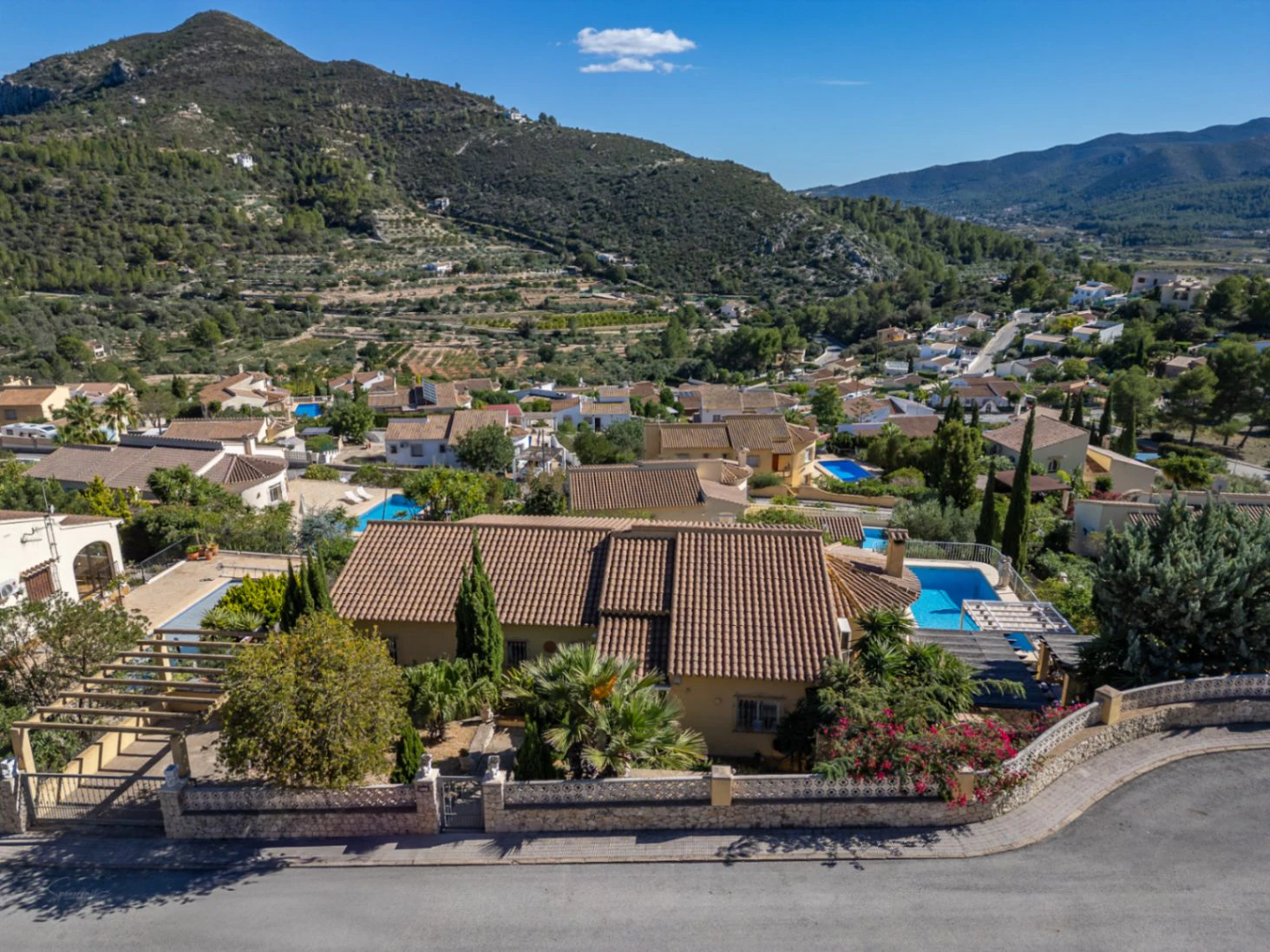 Villa for sale in Alcalali: Stunning views