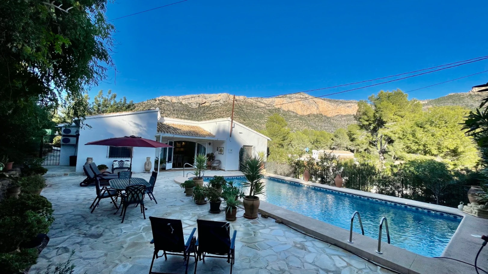 Fabulous finca-style retreat – two individual properties with two pools on a private 2,032 m² plot