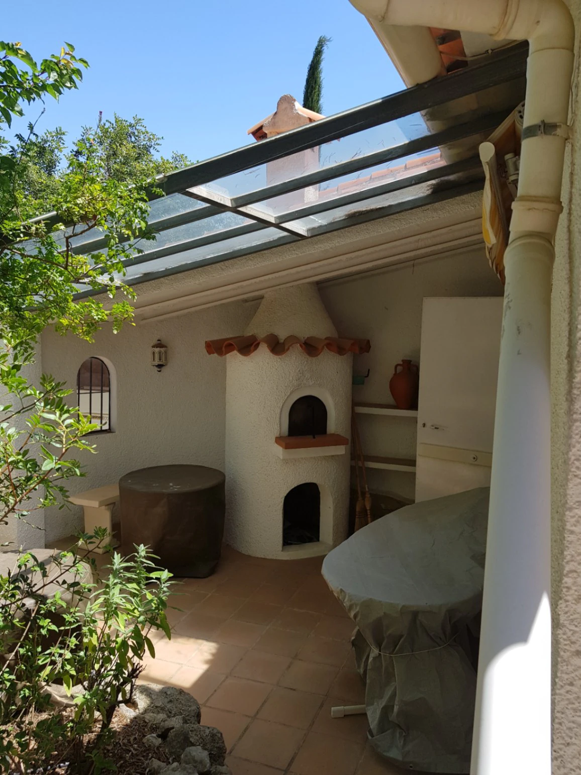 Casita for sale in Alcalali: large urban plot