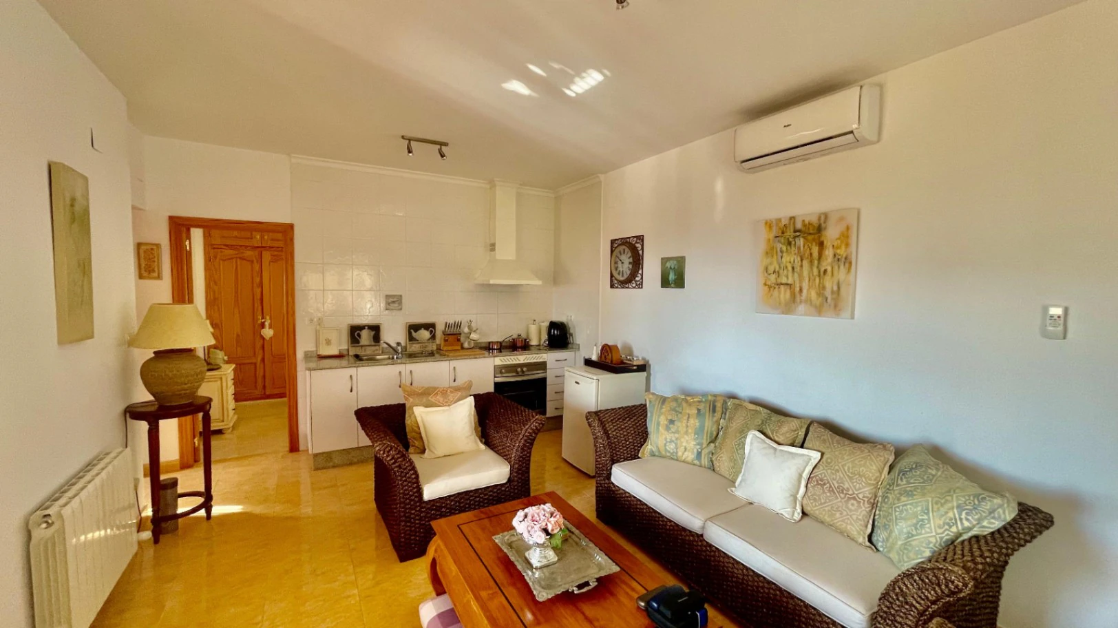 Villa for sale in Jalon: Spectacular, south-facing valley views